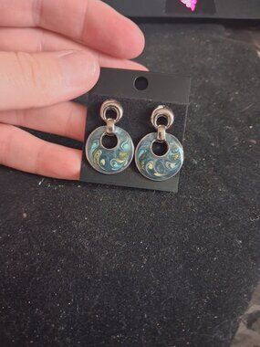 Dangle earrings